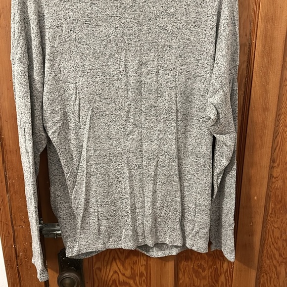 Longsleeve - Gray - Large - Picture 2 of 2